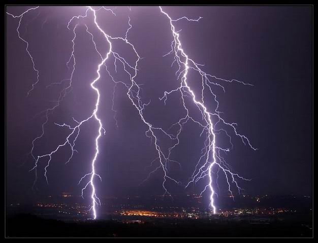 lightning2.jpg