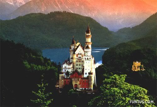 securedownload 5 - Unusual and Spectacular Castles