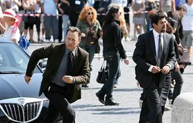 Everybody run!