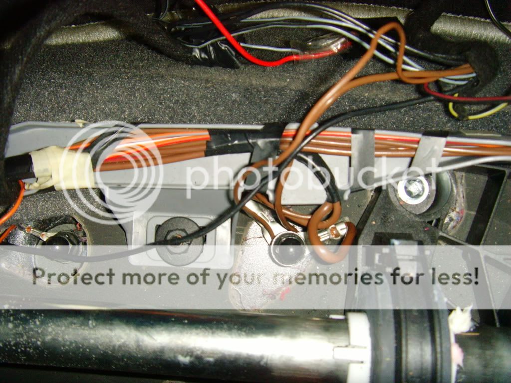 Wiring in heated front seats tutorial (with pictures) | Vauxhall Corsa ...