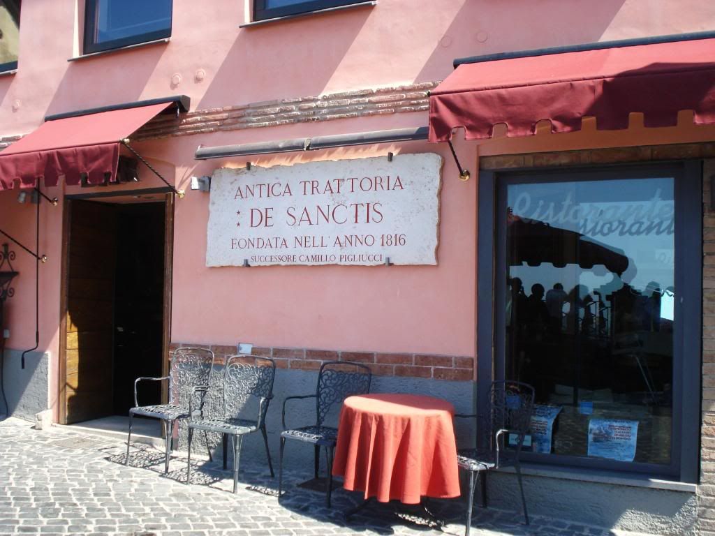 Столица клубники в италии. DSC04932. Столица клубники в италии фото. Столица клубники в италии-DSC04932. картинка Столица клубники в италии. картинка DSC04932. Они сродни дорогой оправе, еще больше подчеркивающей красоту, блеск и величие Вечного города.
